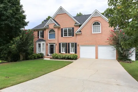 3119 Swallow Drive NE