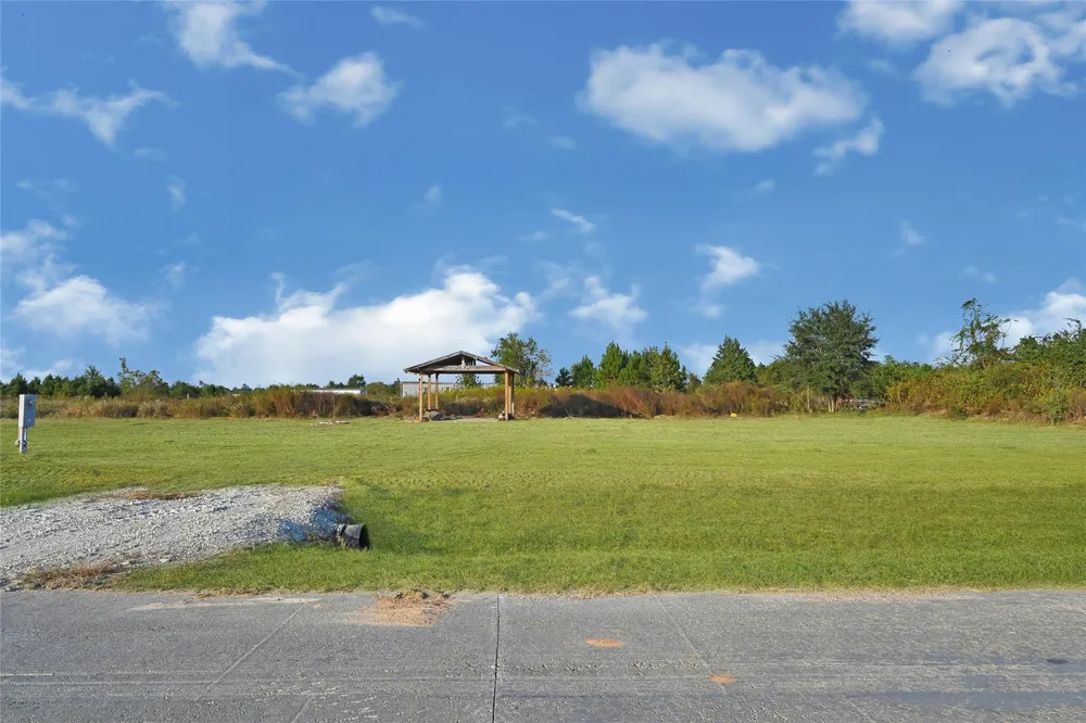2349 Road 5731 Cleveland, TX 77327