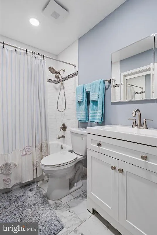 8210 CARRLEIGH PARKWAY #6 Springfield, VA 22152