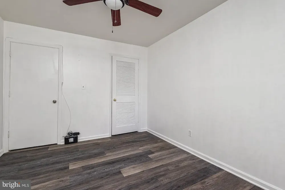 8210 CARRLEIGH PARKWAY #6 Springfield, VA 22152