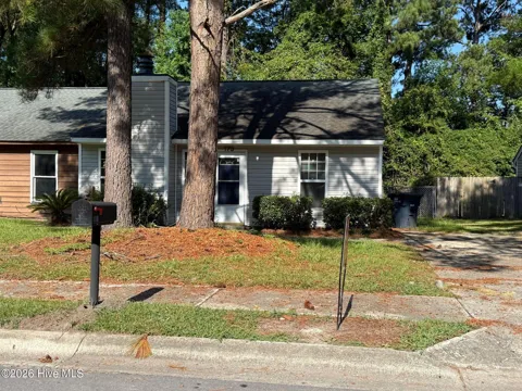 173 Corey Circle