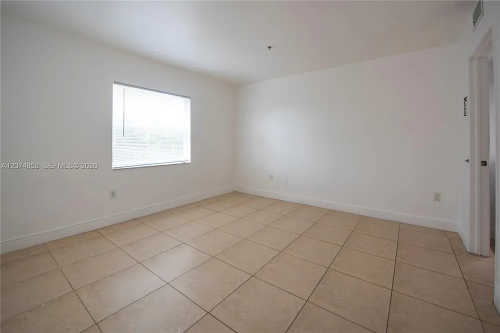 4147 Stirling Rd #406 Dania Beach, FL 33314