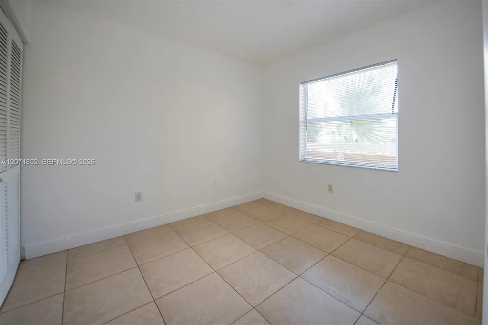 4147 Stirling Rd #406 Dania Beach, FL 33314
