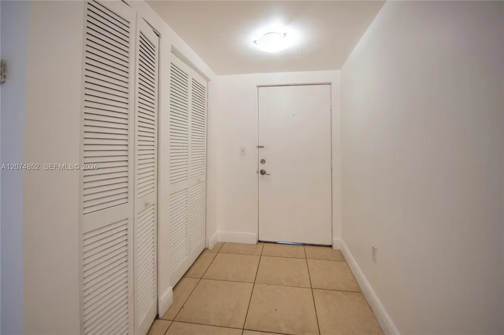4147 Stirling Rd #406 Dania Beach, FL 33314