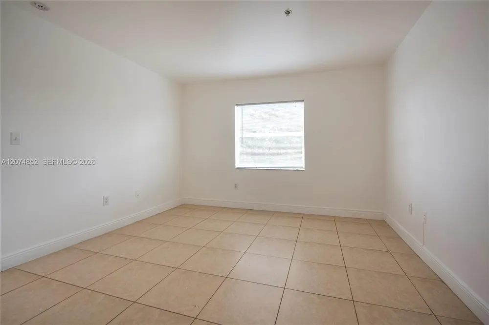4147 Stirling Rd #406 Dania Beach, FL 33314