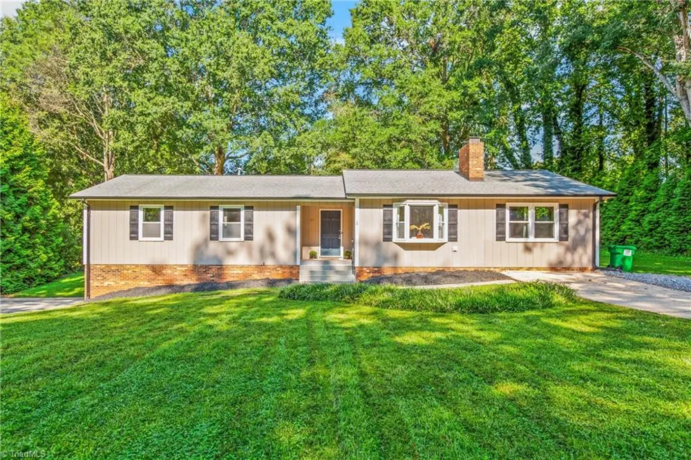 107 Rose Trail King, NC 27021
