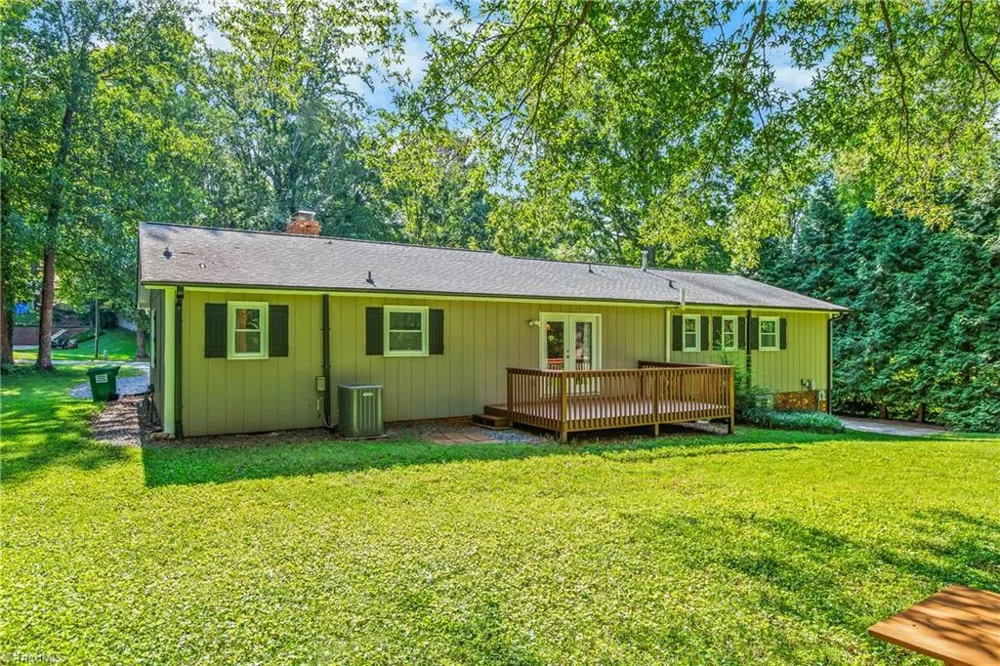 107 Rose Trail King, NC 27021