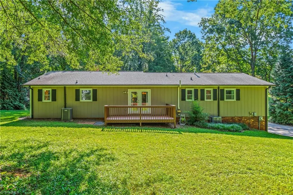 107 Rose Trail King, NC 27021