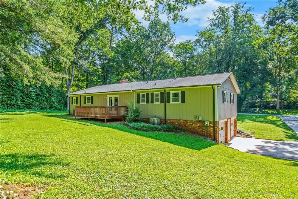 107 Rose Trail King, NC 27021