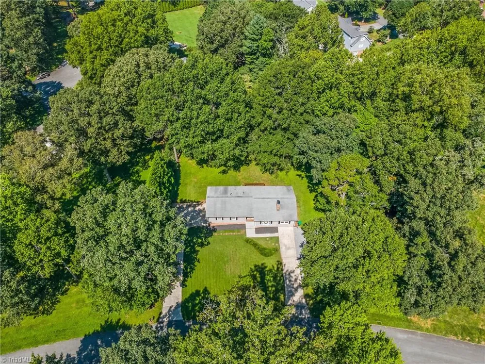 107 Rose Trail King, NC 27021