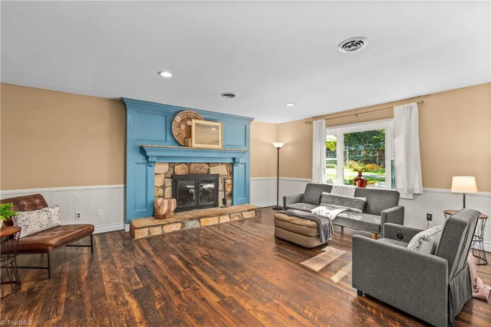 107 Rose Trail King, NC 27021