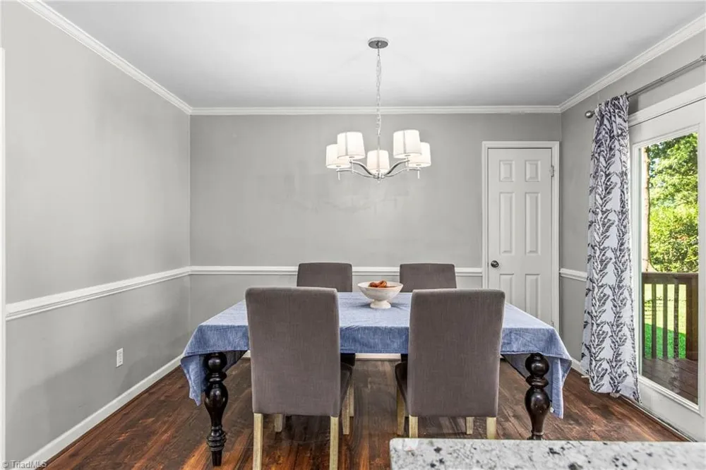 107 Rose Trail King, NC 27021