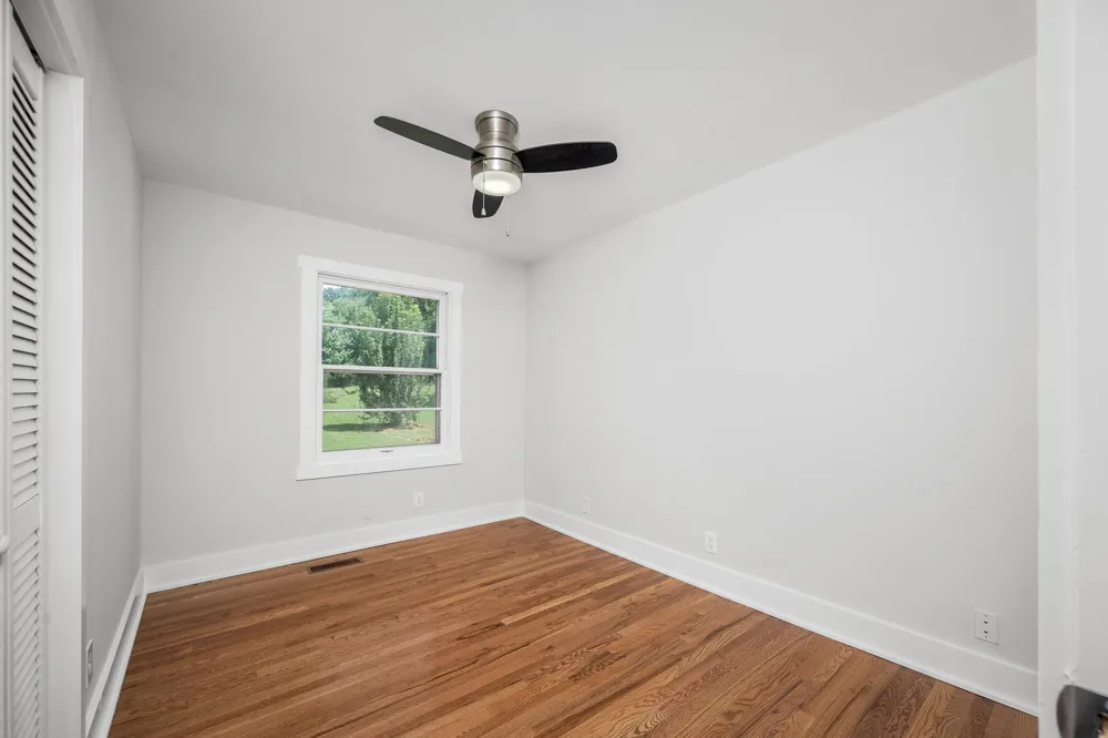 905 S Main St Estill Springs, TN 37330