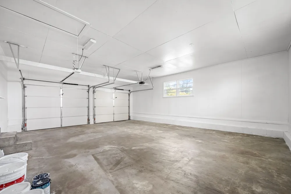 905 S Main St Estill Springs, TN 37330