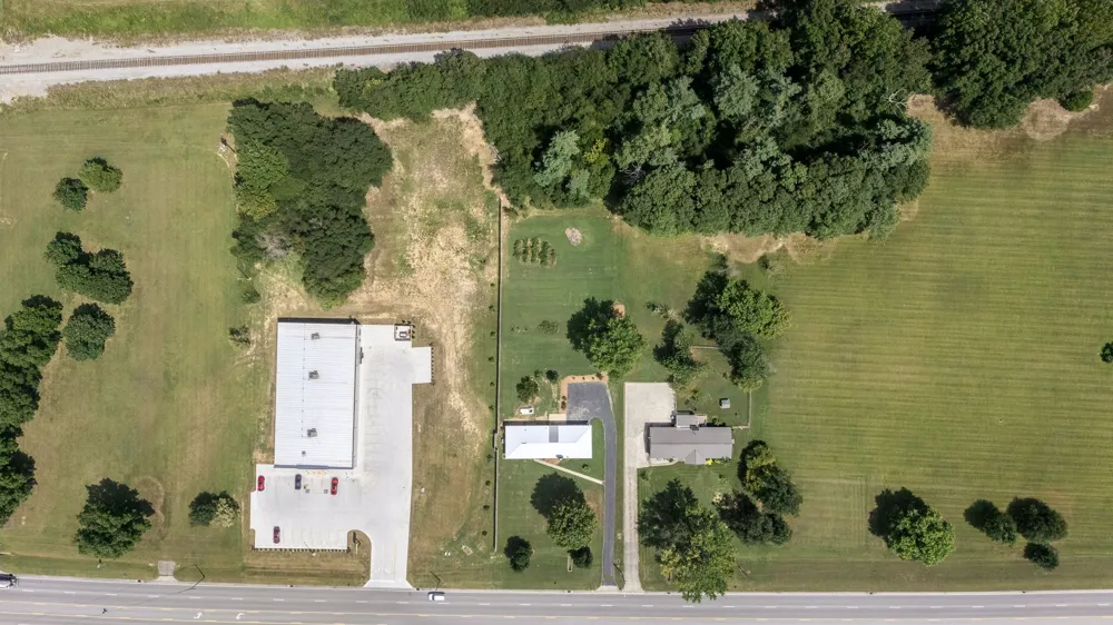 905 S Main St Estill Springs, TN 37330
