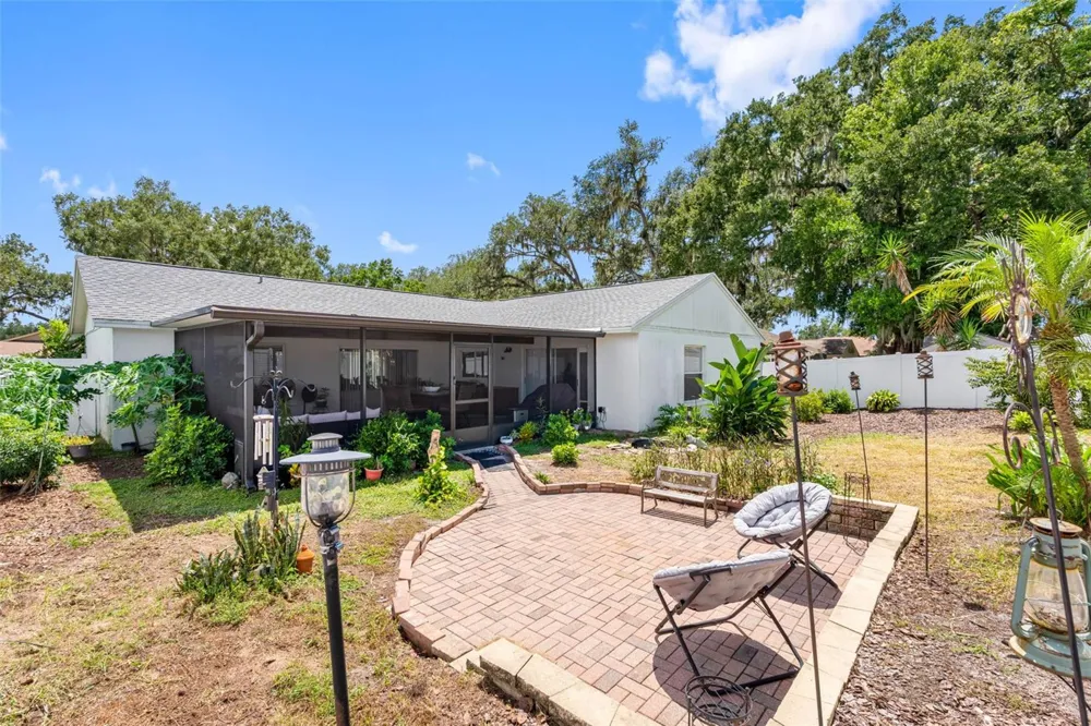 1742 STAYSAIL DRIVE Valrico, FL 33594