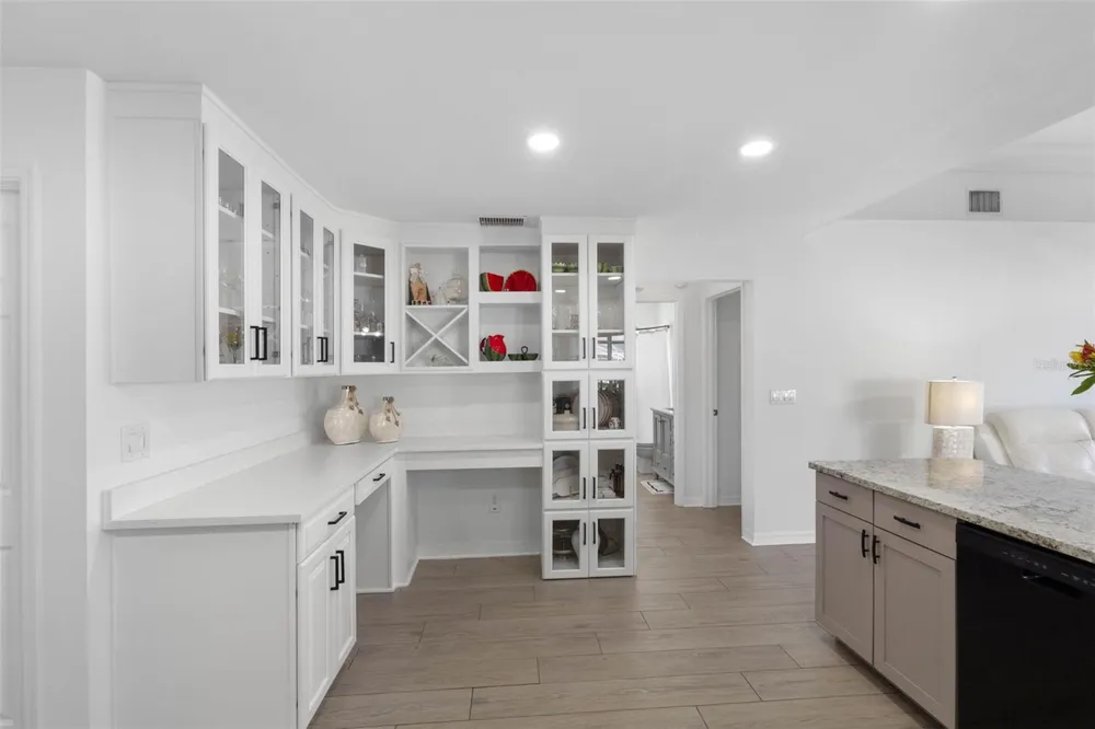 1742 STAYSAIL DRIVE Valrico, FL 33594