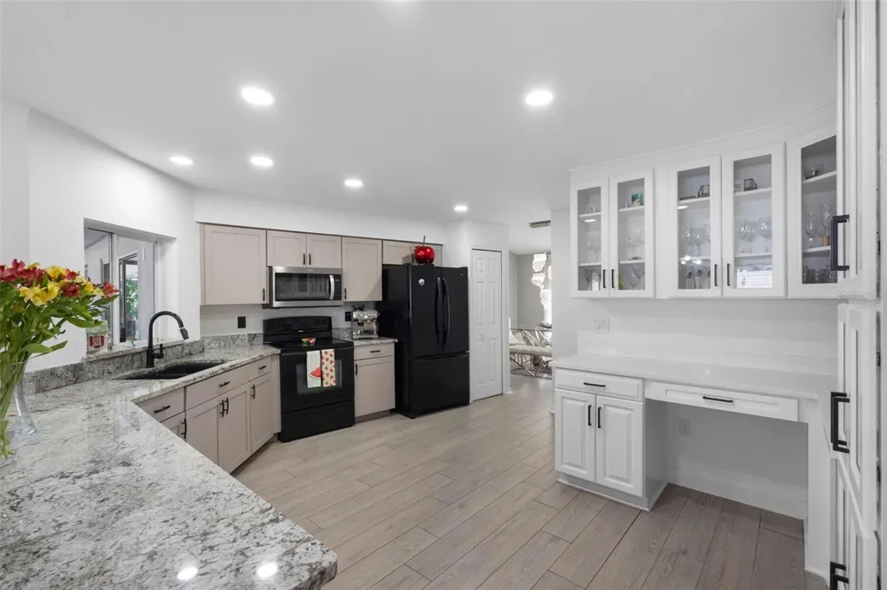 1742 STAYSAIL DRIVE Valrico, FL 33594