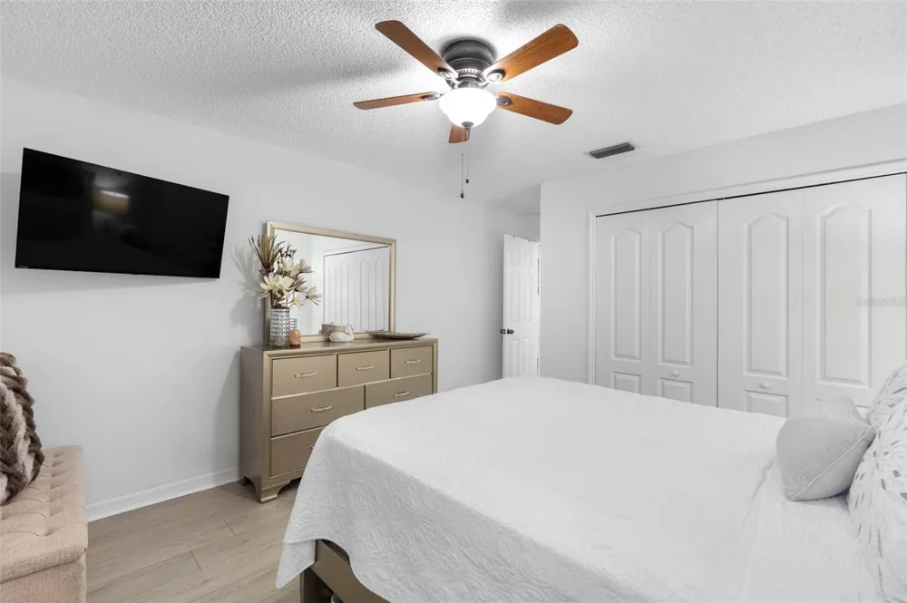 1742 STAYSAIL DRIVE Valrico, FL 33594