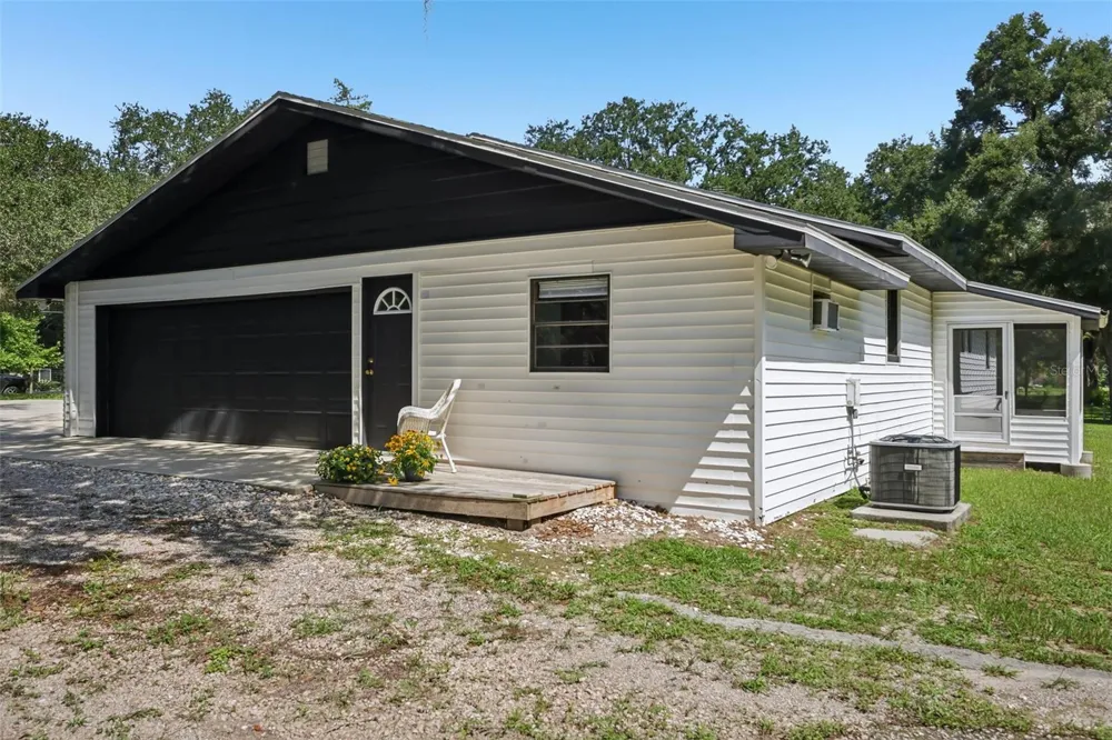 209 JASPER STREET Bushnell, FL 33513