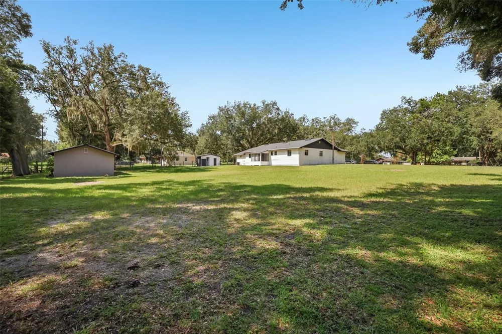 209 JASPER STREET Bushnell, FL 33513