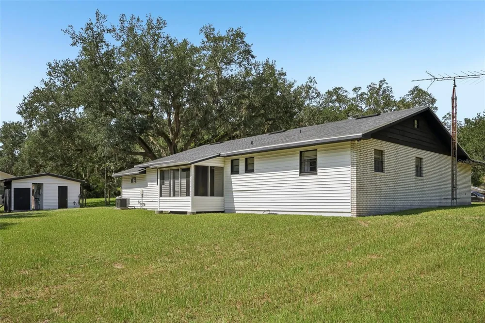 209 JASPER STREET Bushnell, FL 33513