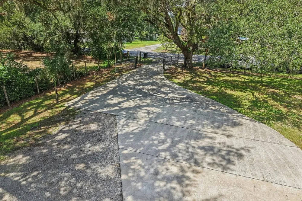 209 JASPER STREET Bushnell, FL 33513