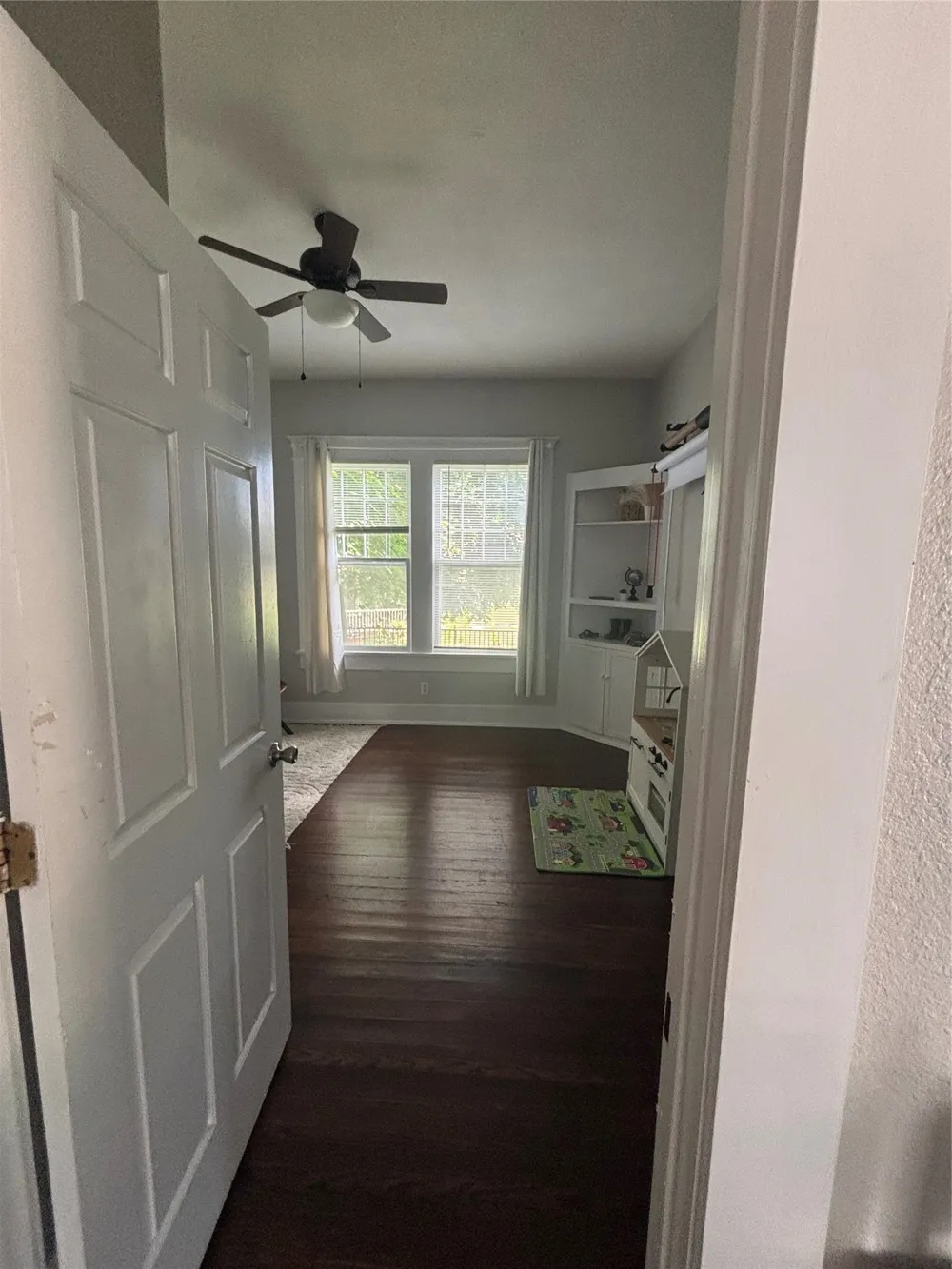 311 W Sam Rayburn Drive Bonham, TX 75418