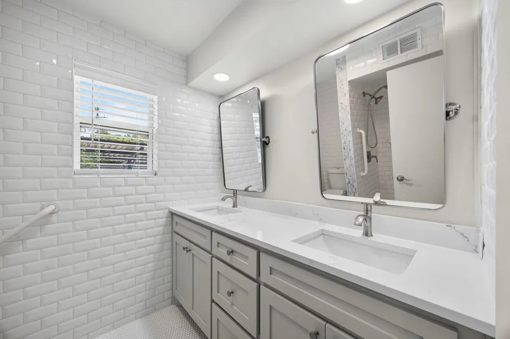 6035 Sandhurst Lane #B Dallas, TX 75206