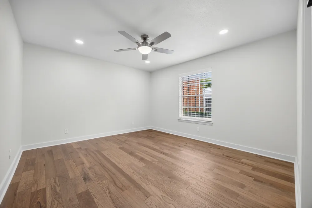 6035 Sandhurst Lane #B Dallas, TX 75206