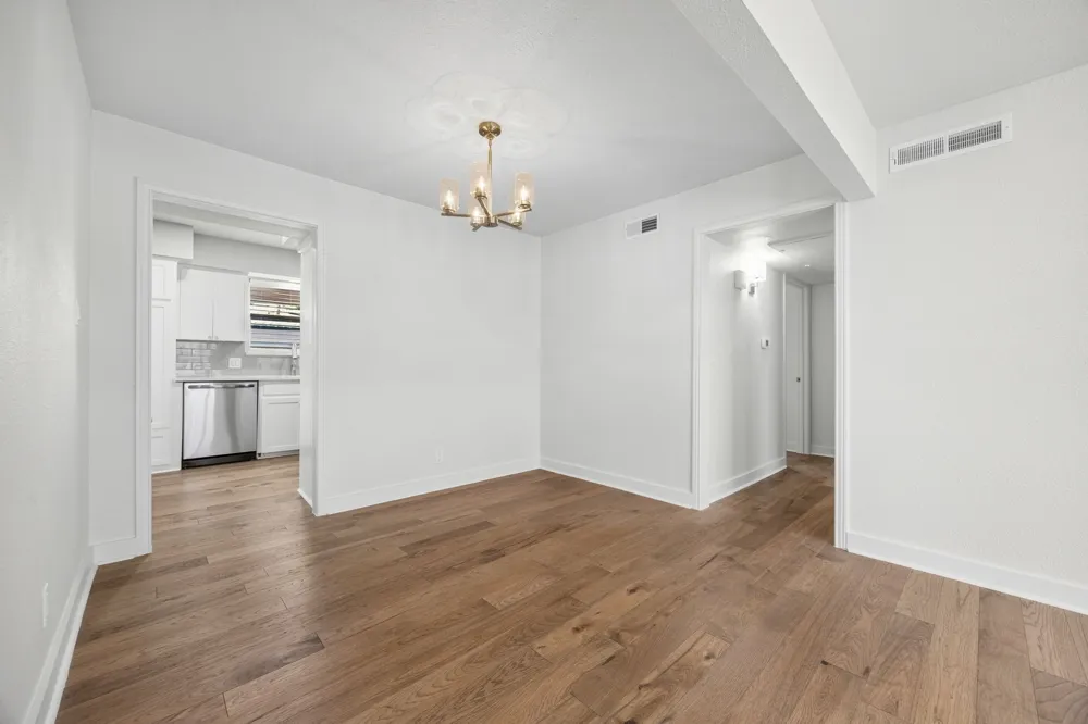 6035 Sandhurst Lane #B Dallas, TX 75206