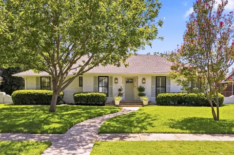 1409 Navaho Trail