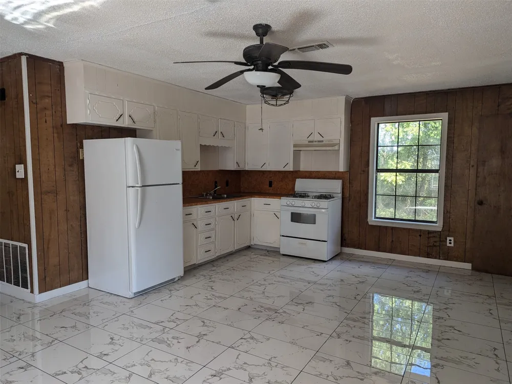 11728 Fm 1399 Marietta, TX 75566