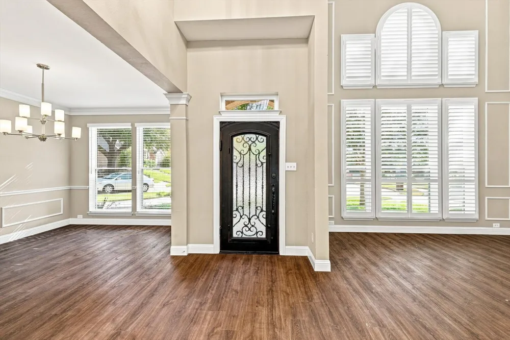 8809 Hedge Row Court North Richland Hills, TX 76182