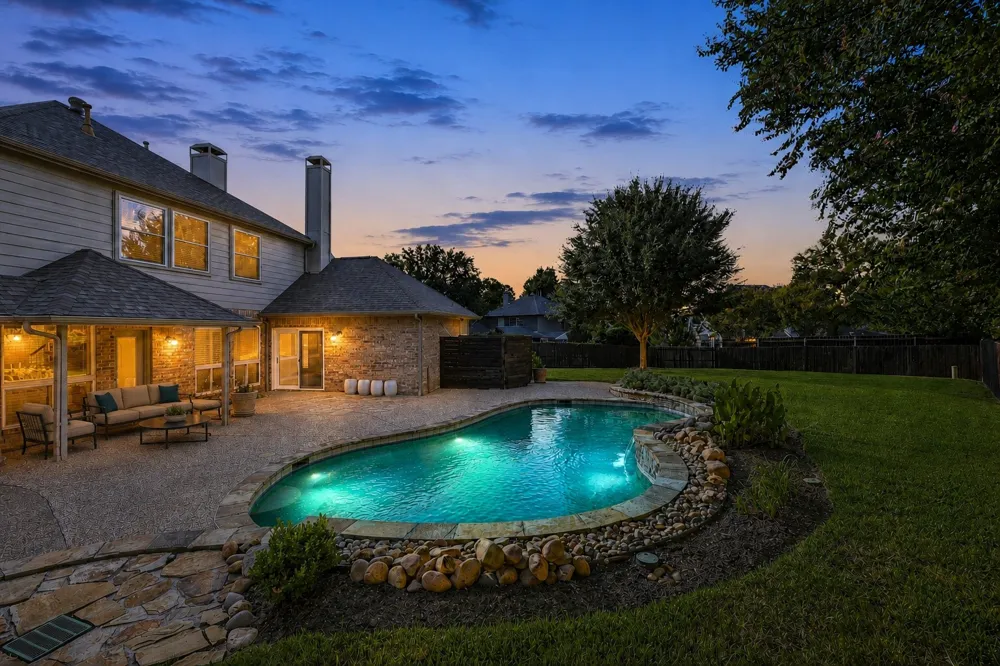 8809 Hedge Row Court North Richland Hills, TX 76182