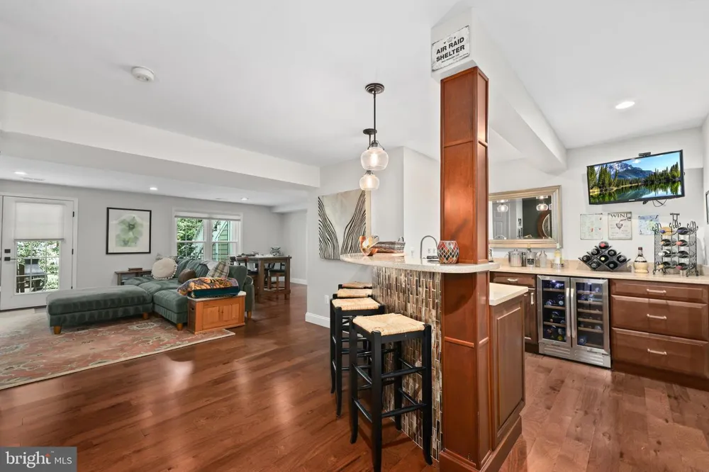 11412 NIGHT STAR WAY Reston, VA 20194