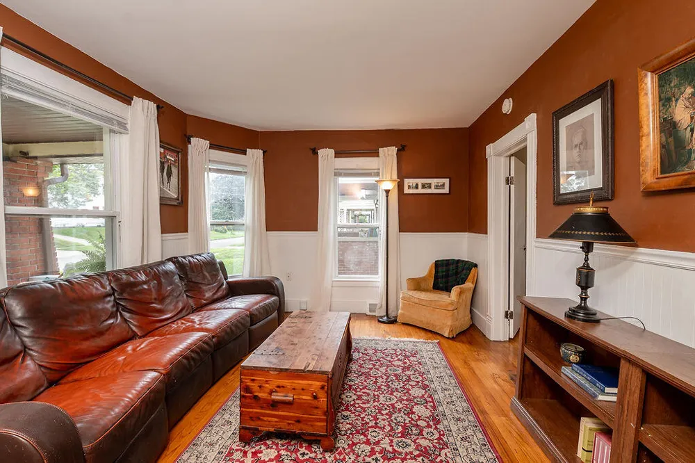 1909 Linden Avenue SE Grand Rapids, MI 49507