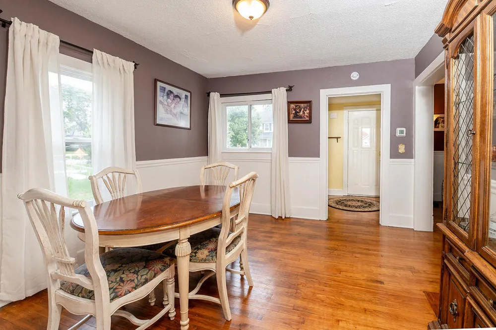 1909 Linden Avenue SE Grand Rapids, MI 49507