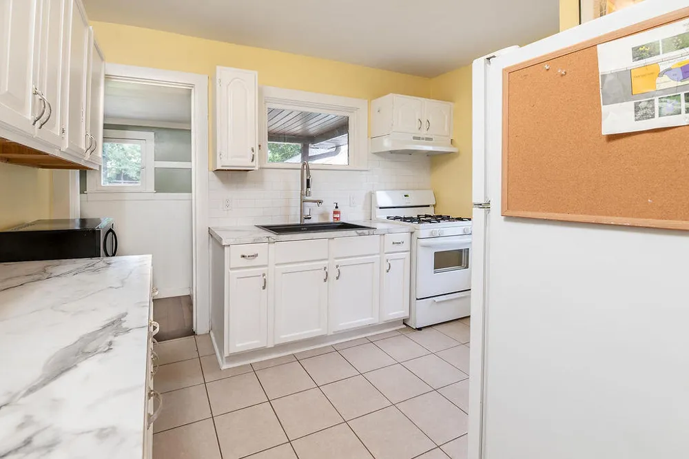 1909 Linden Avenue SE Grand Rapids, MI 49507