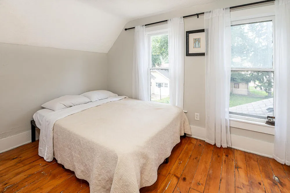 1909 Linden Avenue SE Grand Rapids, MI 49507
