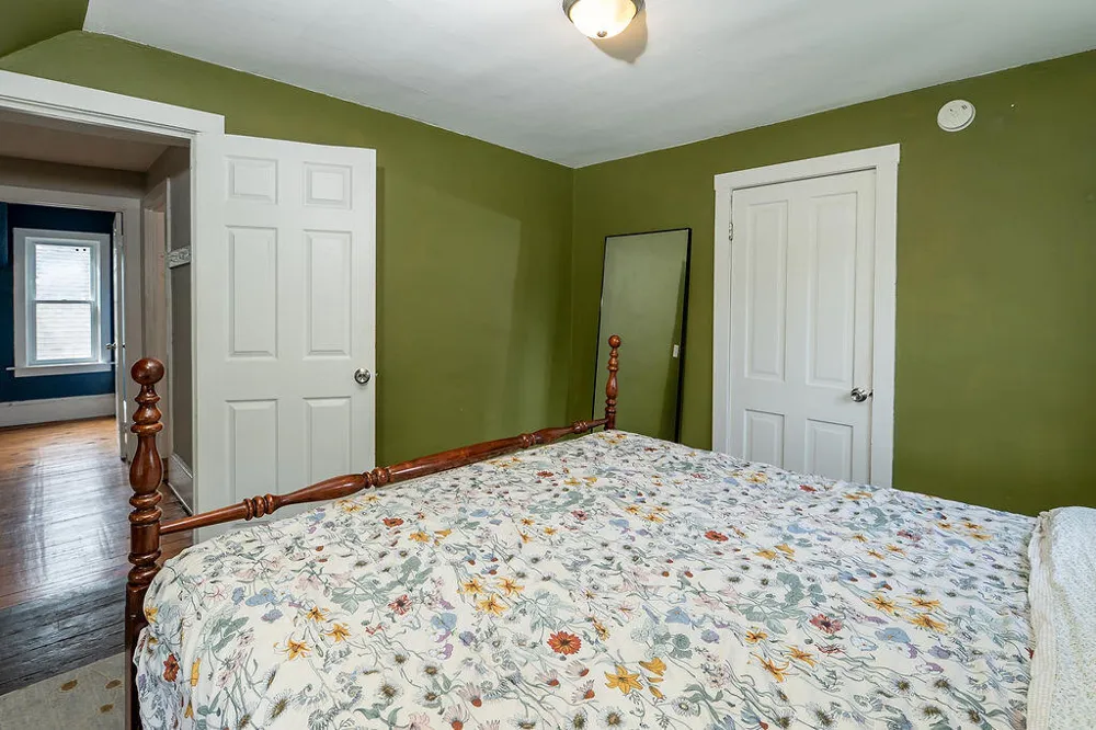 1909 Linden Avenue SE Grand Rapids, MI 49507