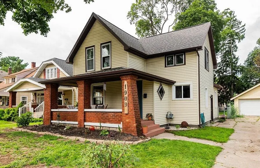 1909 Linden Avenue SE Grand Rapids, MI 49507