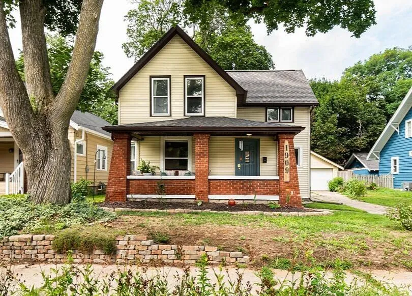 1909 Linden Avenue SE Grand Rapids, MI 49507