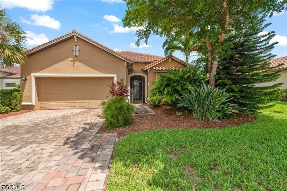 Walnut Run Drive Alva, FL 33920