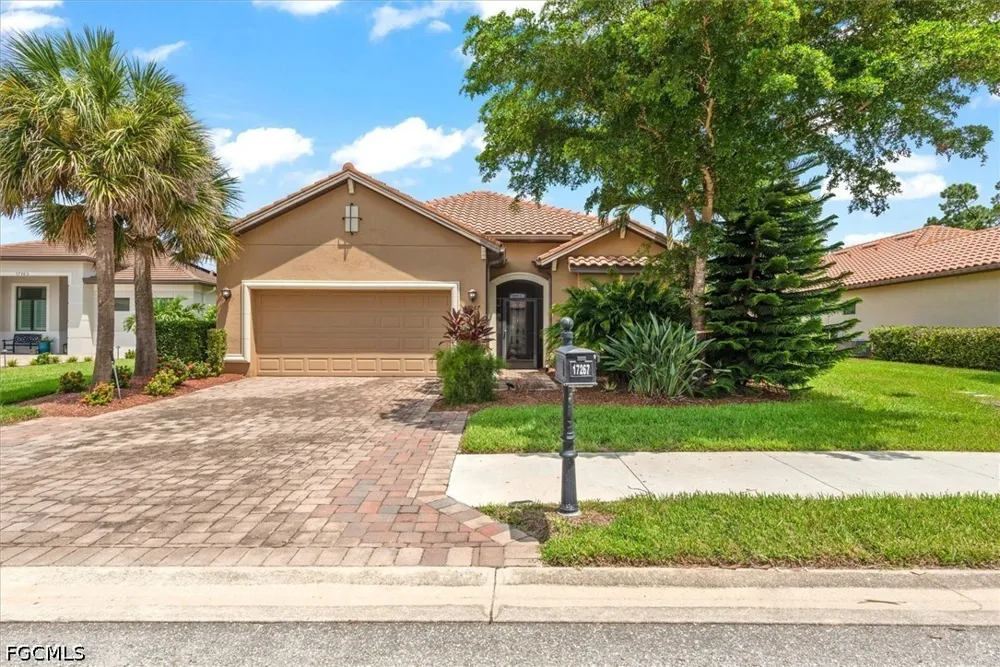 Walnut Run Drive Alva, FL 33920