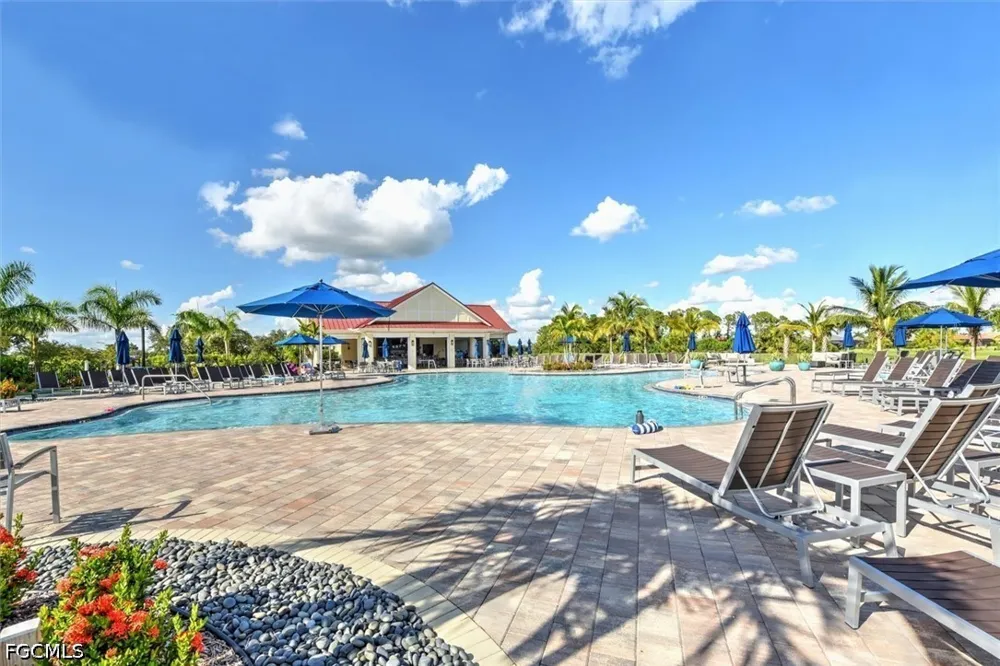 Walnut Run Drive Alva, FL 33920