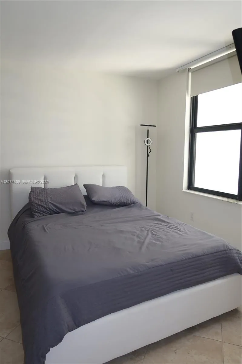 9801 Collins Ave #14T Bal Harbour, FL 33154