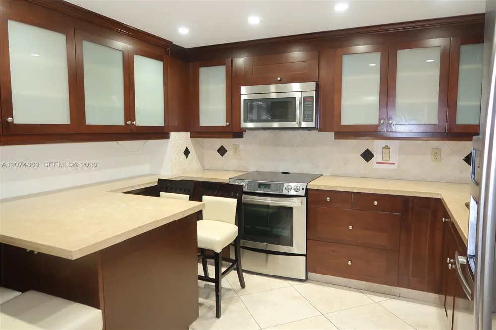 9801 Collins Ave #14T Bal Harbour, FL 33154