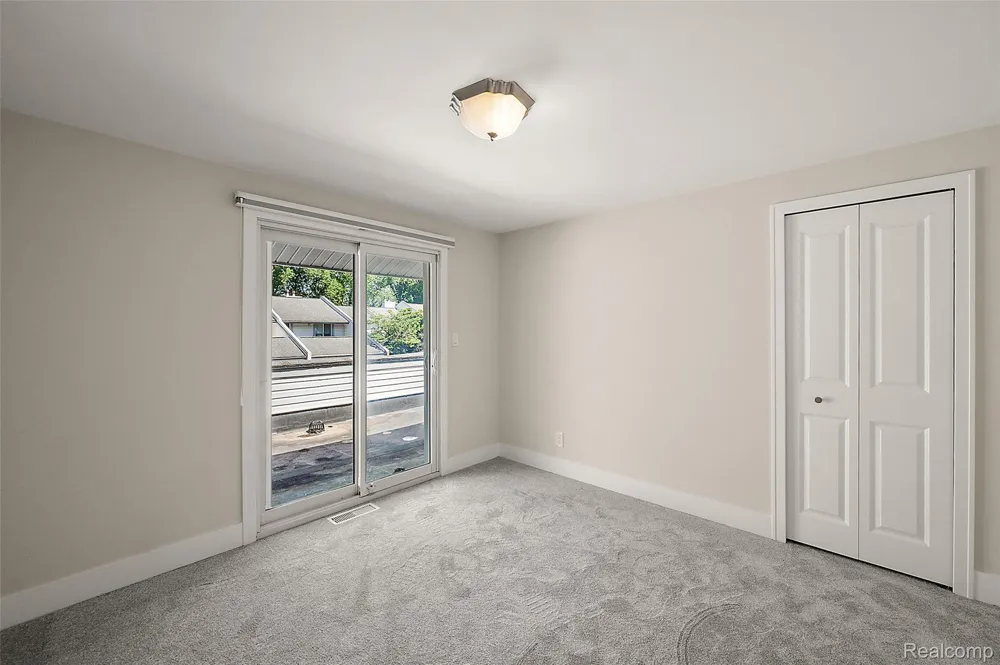 169 E Long Lake Road Bloomfield Hills City, MI 48304