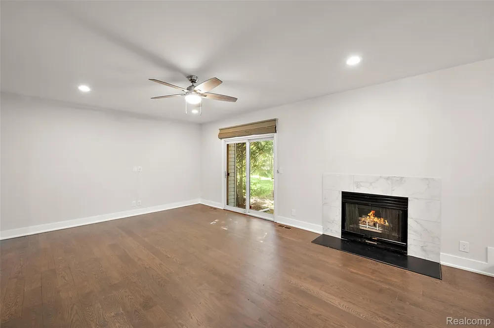 169 E Long Lake Road Bloomfield Hills City, MI 48304